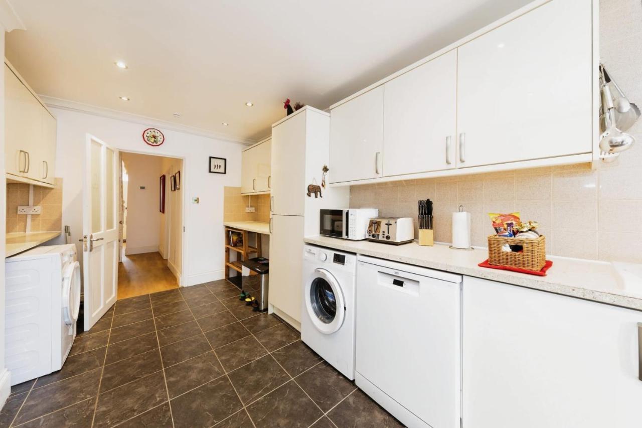 Your Chic 3Br Home Comfort And Style In Londra Esterno foto